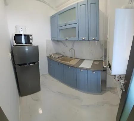 Summerland Apartment