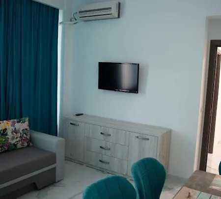 Summerland Apartment