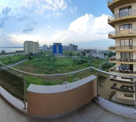 Summerland * Mamaia