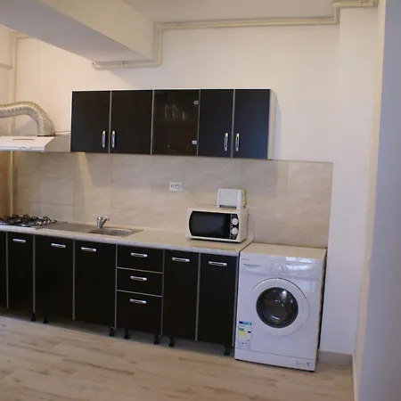 Summerland Apartment *