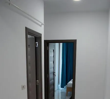 Summerland Apartament *