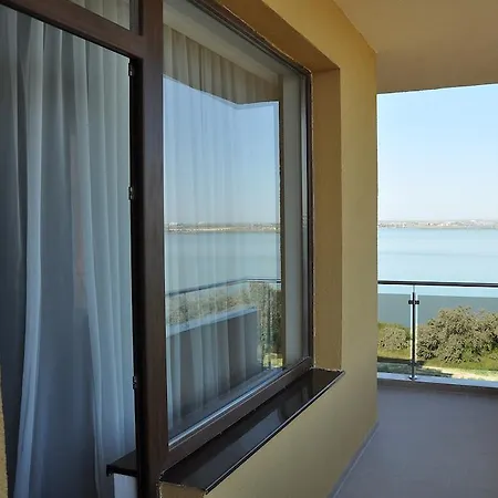 Summerland 3* Mamaia